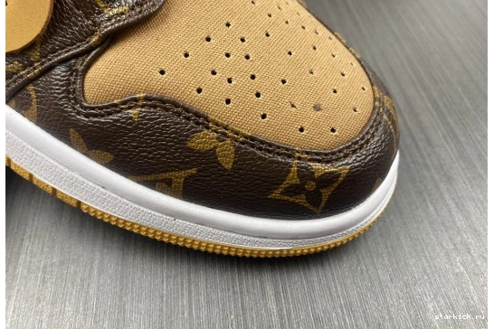 CASE) Top Low (WITH WHITE-LouiV AIR -LouiV O-W 1 JORDAN 1106